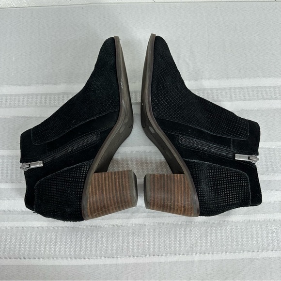 Lucky Brand size 9 Ponic Black Suede Ankle Boots Bootie - Picture 9 of 17